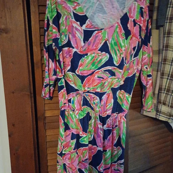 Beautiful lily pulitzer - Picture 2 of 2